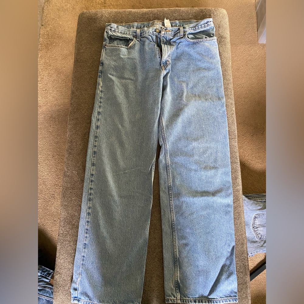 Eddie Bauer Jeans Men's 35x34 Light Wash Relaxed Fit Jeans.